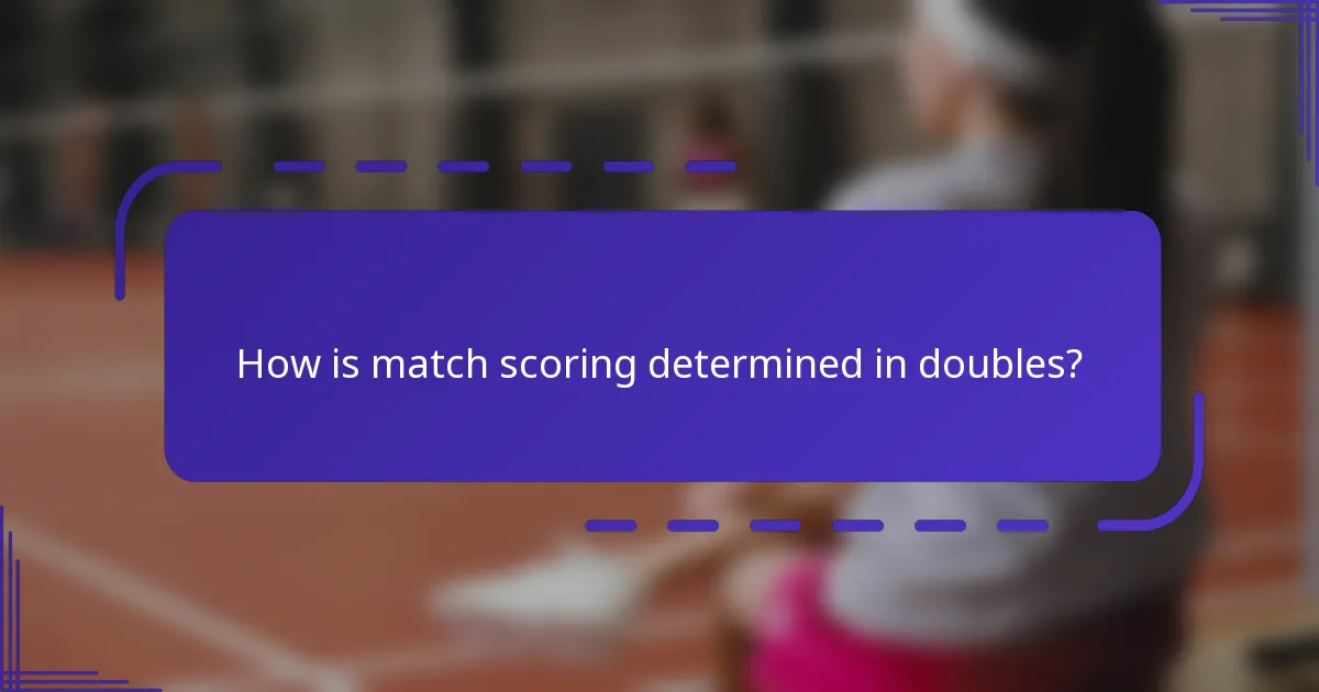 ¿Cómo se determina la puntuación del partido en dobles?